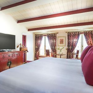 Premier Suite